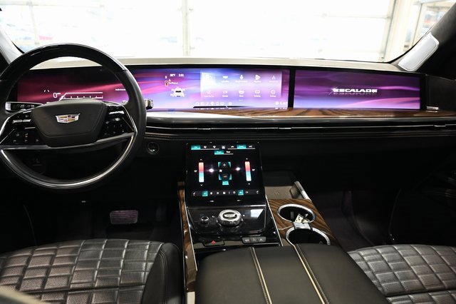 Used 2025 Cadillac Escalade ESV Sport Platinum w/ LPO, Floor Liner Package image 18