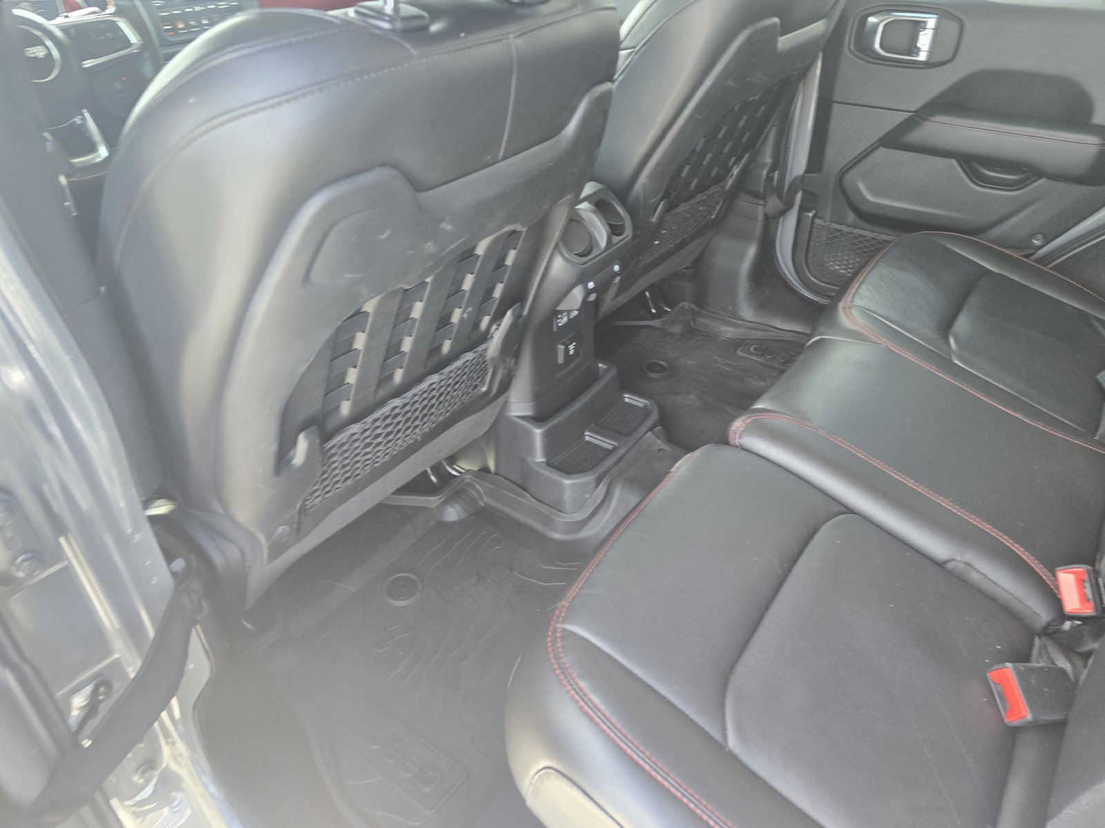 Used 2023 Jeep Wrangler Rubicon image 13