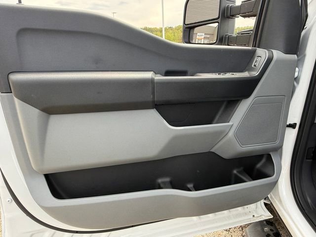 New 2026 Ford F250 XL w/ XL Off-Road Package AWD/4WD image 8