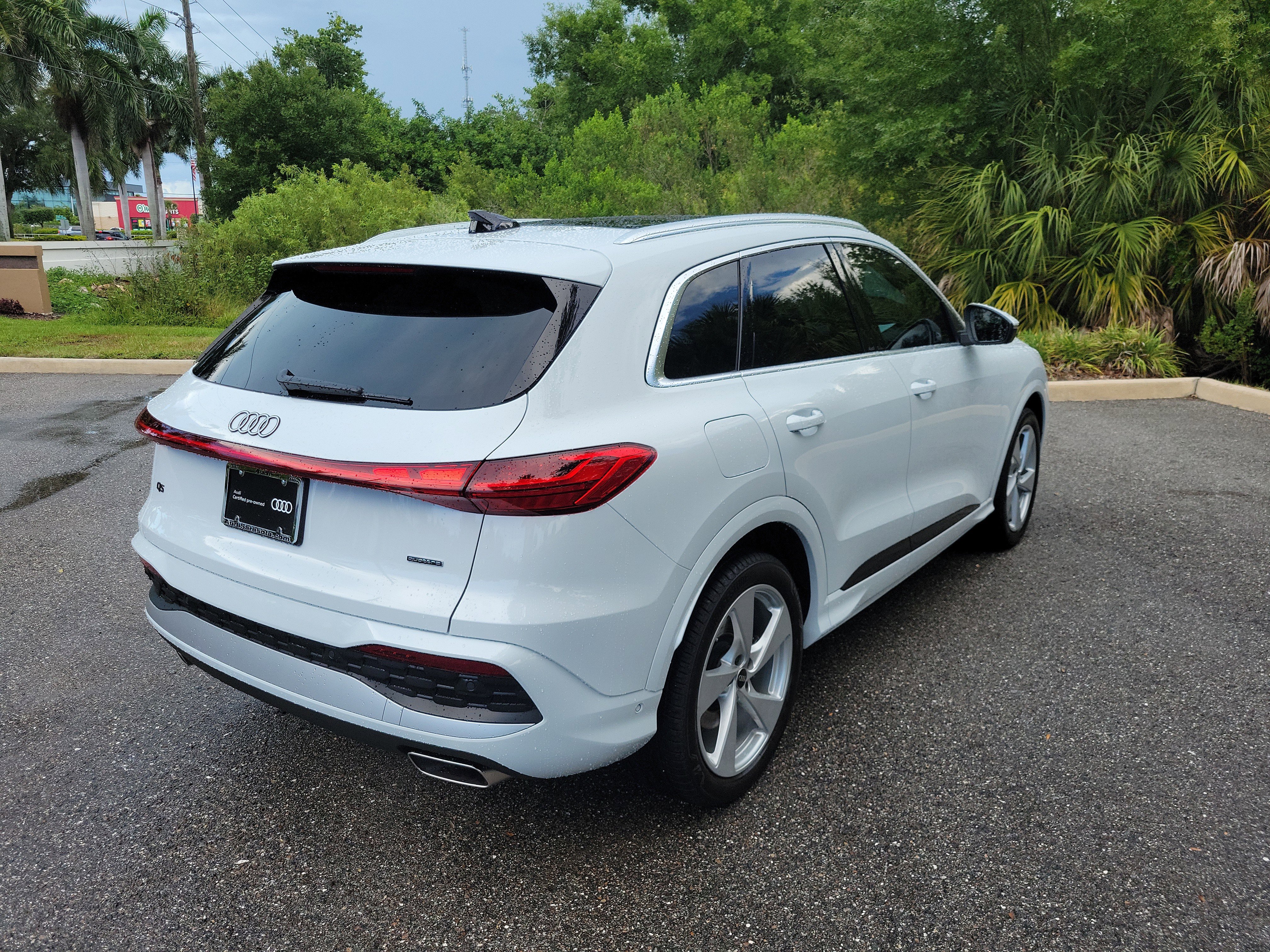 Used 2025 Audi Q5 Prestige AWD/4WD image 4