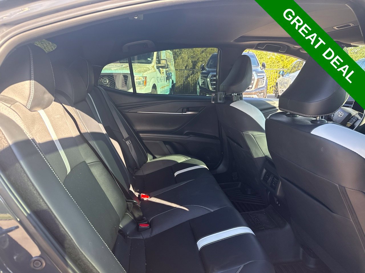Used 2025 Toyota Camry SE w/ Multimedia Upgrade Package AWD/4WD image 18