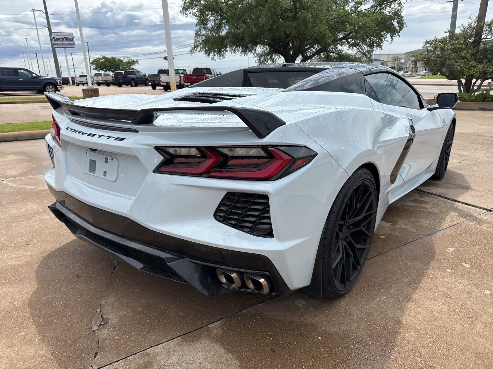 Used 2022 Chevrolet Corvette Stingray Premium Conv w/ Z51 Performance Package RWD image 7
