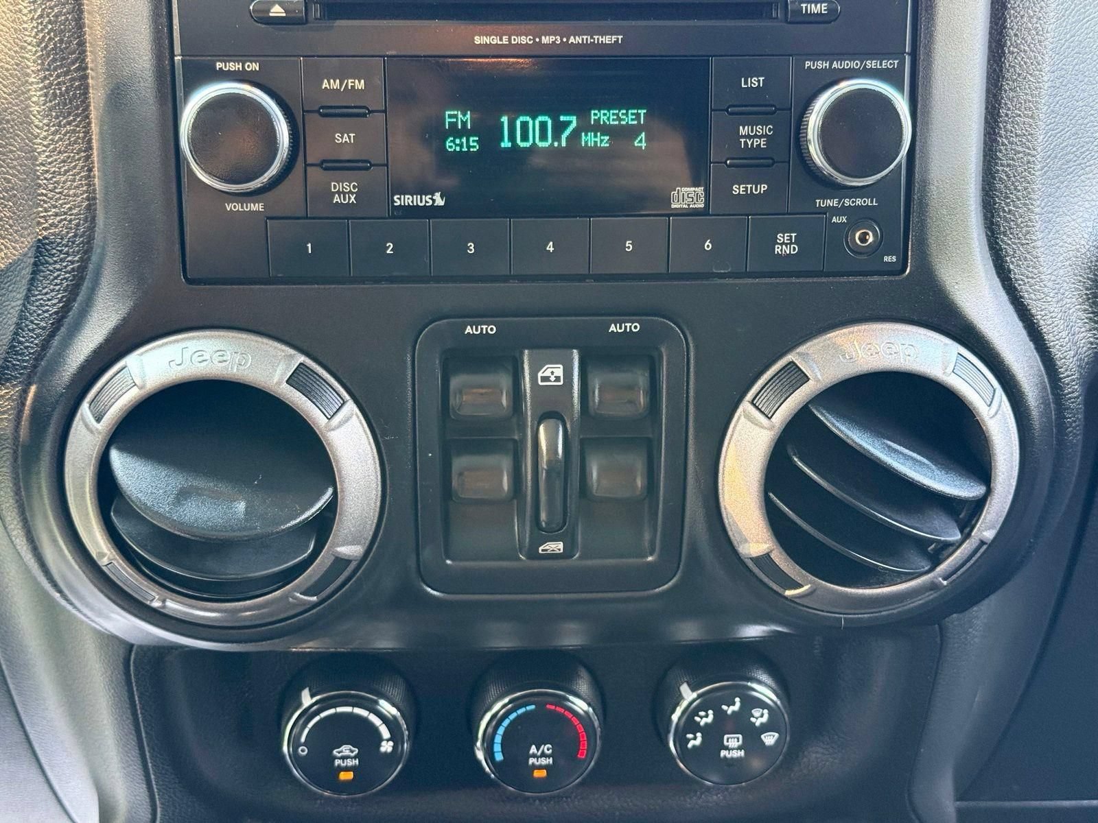 Used 2013 Jeep Wrangler Unlimited Sahara AWD/4WD image 39