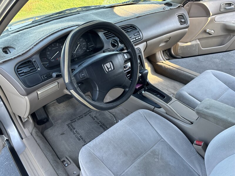 Used 1996 Honda Accord VP image 23