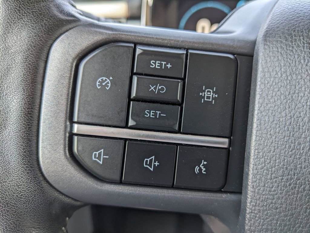 Used 2023 Ford F150 Lariat w/ FX4 Off-Road Package AWD/4WD image 30