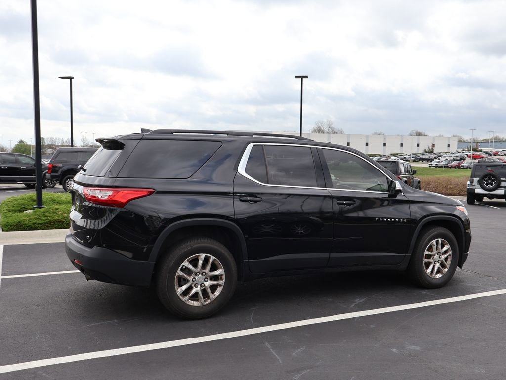 Used 2020 Chevrolet Traverse LT image 9