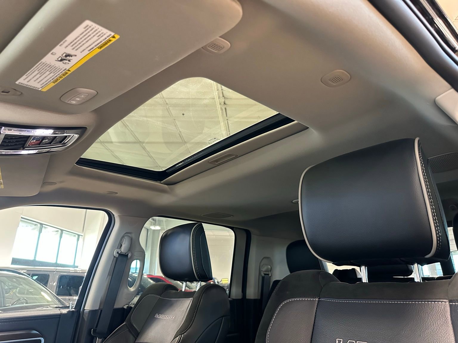 Used 2024 RAM 3500 Laramie image 39