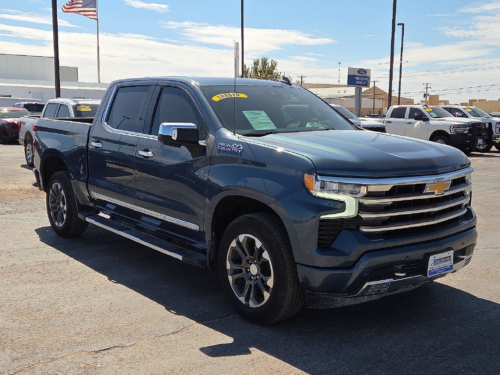 Used 2024 Chevrolet Silverado 1500 High Country w/ Technology Package AWD/4WD image 7
