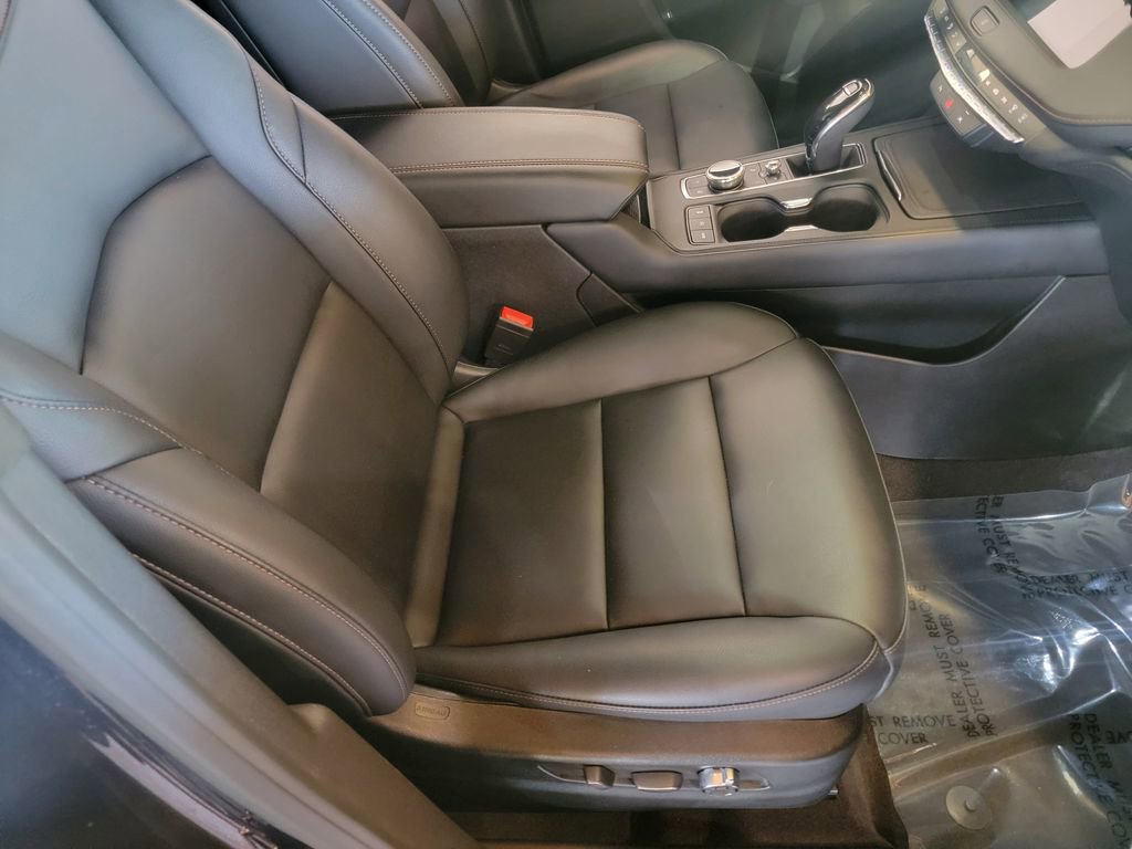 Used 2023 Cadillac XT4 Sport image 14