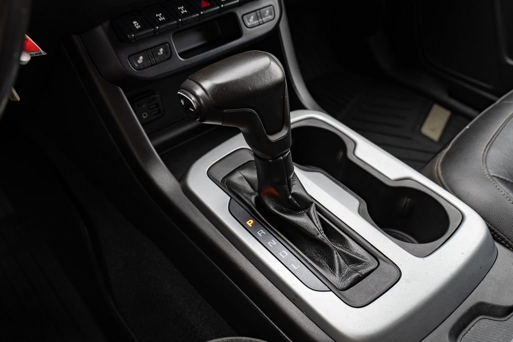 Used 2020 Chevrolet Colorado ZR2 w/ Colorado ZR2 Bison Edition image 21