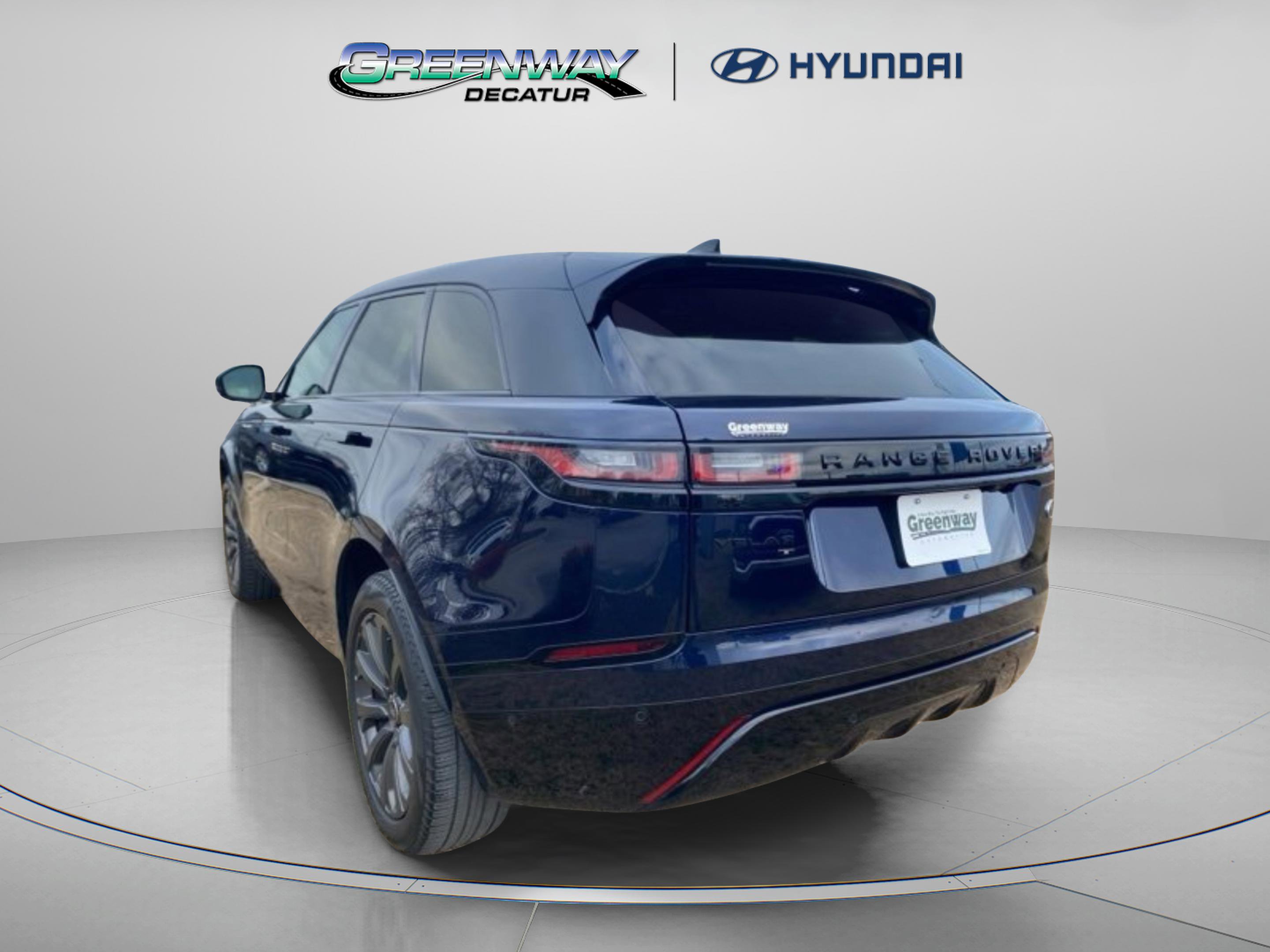 Used 2021 Land Rover Range Rover Velar R-Dynamic S image 4