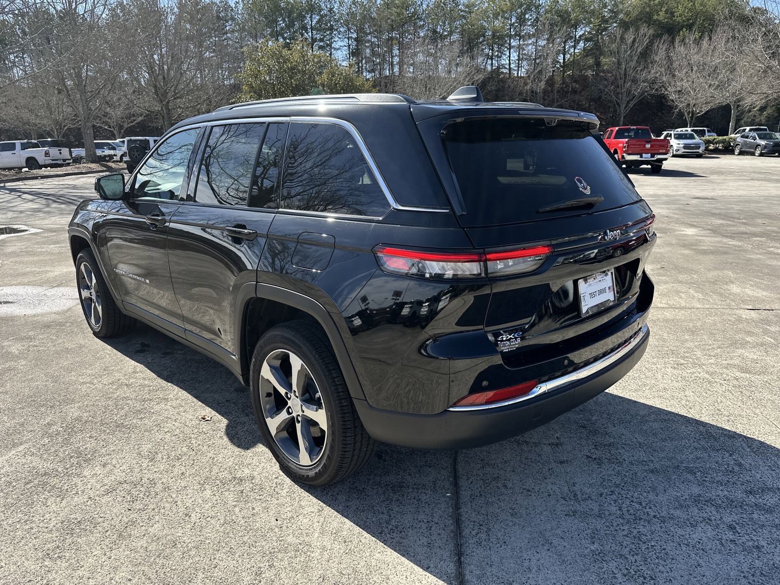 New 2024 Jeep Grand Cherokee Limited 4xe w/ Luxury Tech Group II AWD/4WD image 5