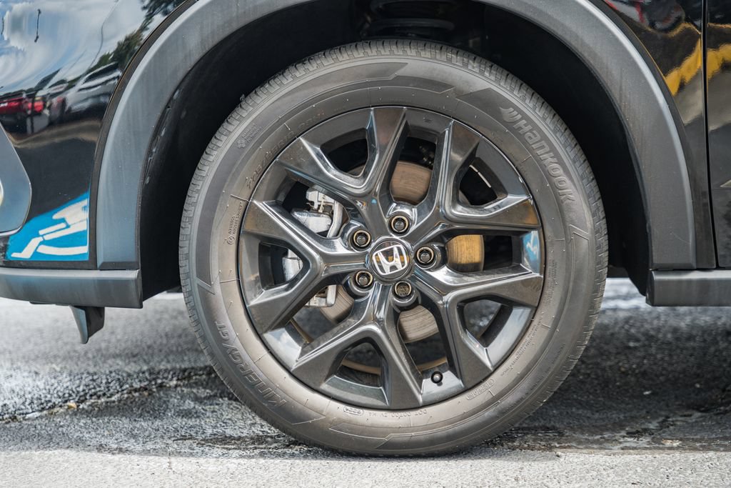 Used 2025 Honda HR-V Sport image 15
