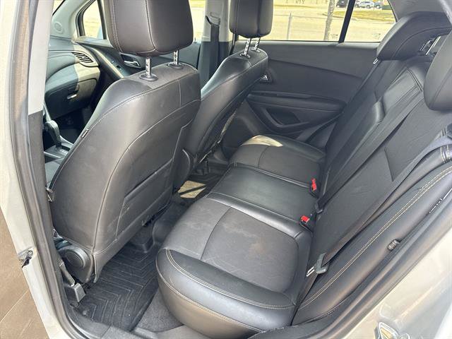 Used 2018 Chevrolet Trax LT w/ LT Convenience Package FWD image 26