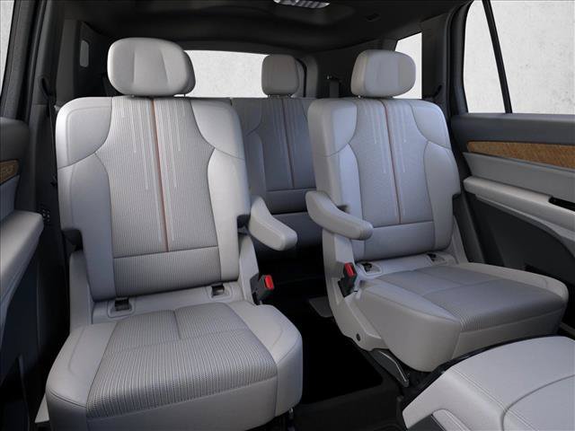 New 2027 Cadillac Vistiq Luxury AWD/4WD image 17