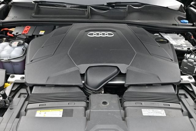 Used 2023 Audi Q8 Prestige AWD/4WD image 22