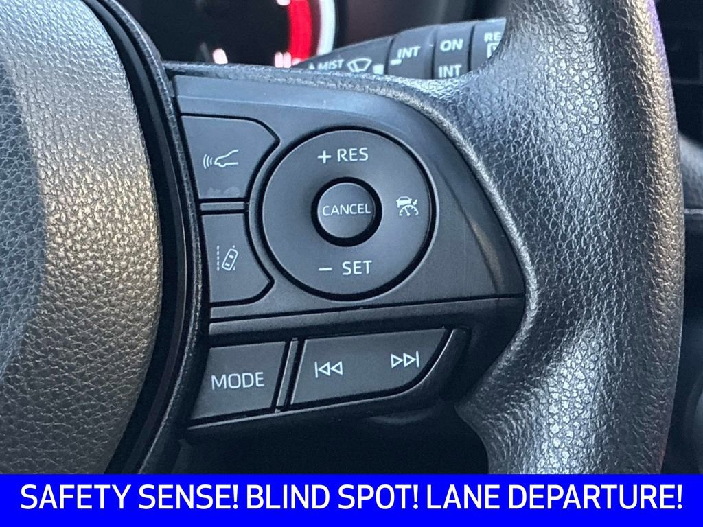 Used 2023 Toyota RAV4 XLE image 24