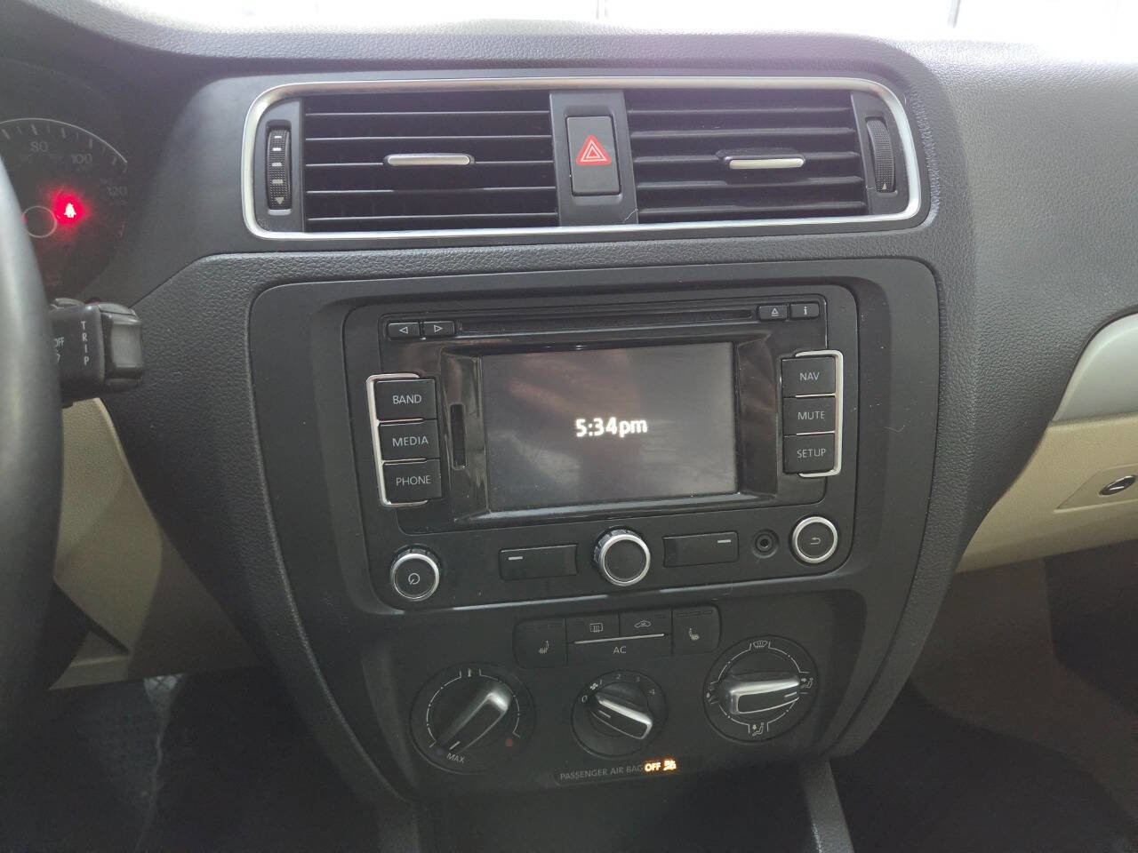 Used 2012 Volkswagen Jetta SEL image 26