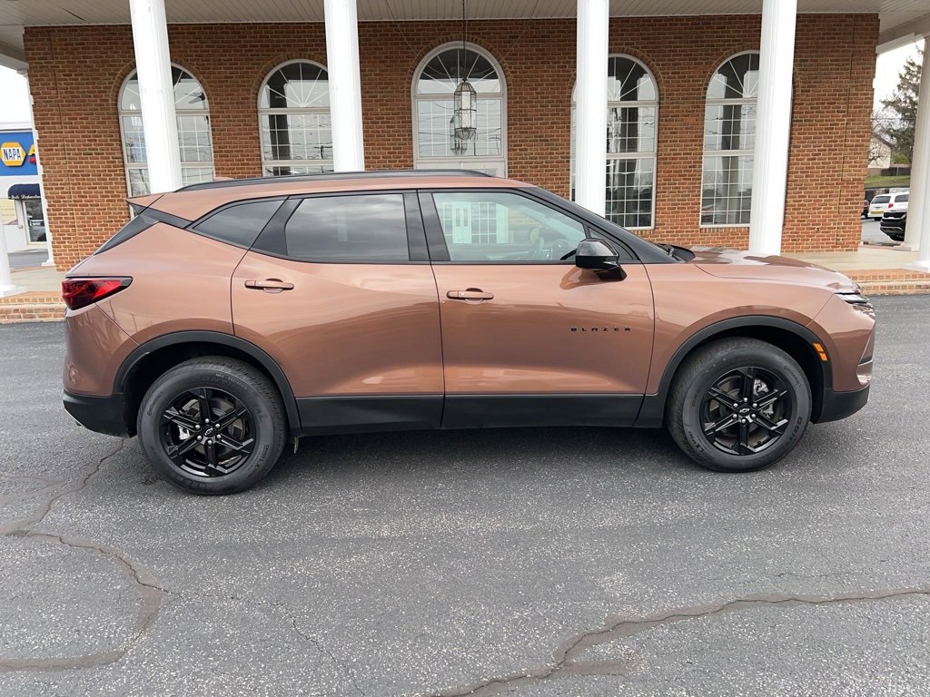 Used 2024 Chevrolet Blazer LT w/ Midnight/Sport Edition image 7