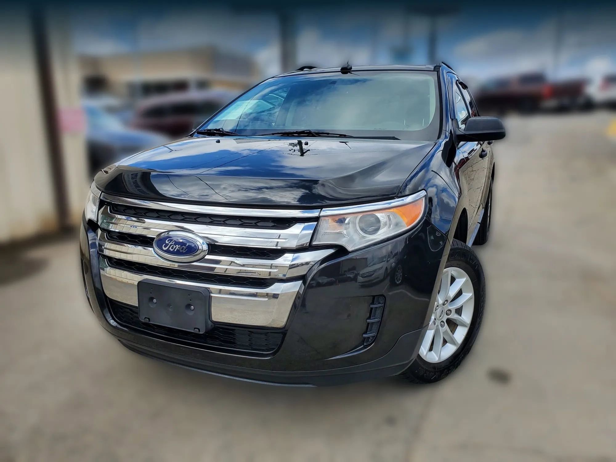 Used 2013 Ford Edge SE FWD image 2