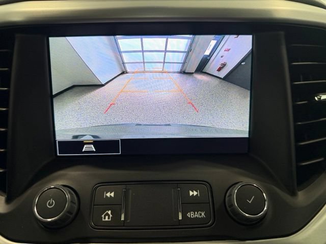 Used 2023 GMC Acadia SLT AWD/4WD image 17