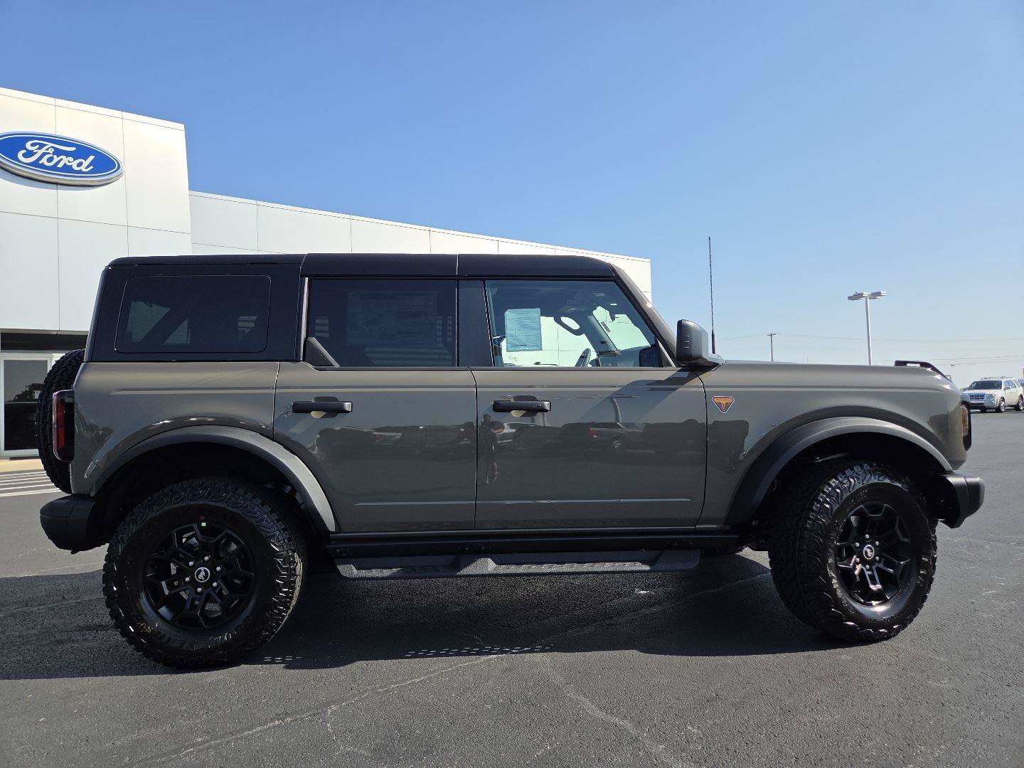 New 2026 Ford Bronco Badlands AWD/4WD image 21