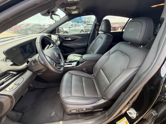 Used 2024 Buick Envista Sport Touring w/ Convenience I Package FWD image 16