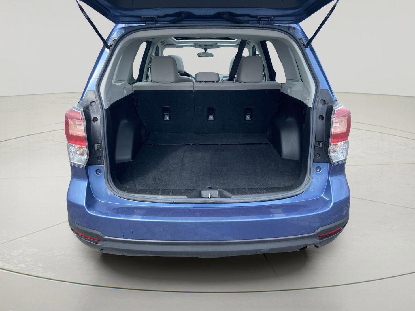 Used 2017 Subaru Forester 2.5i Premium w/ All-Weather Package image 32