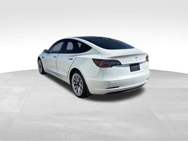 Used 2021 Tesla Model 3 Standard Range Plus image 5