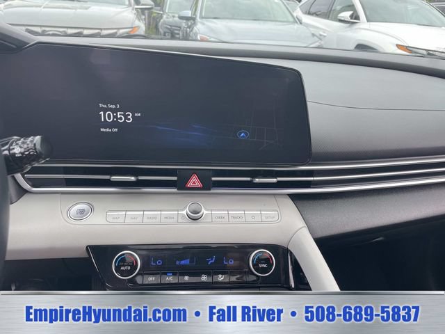 Used 2024 Hyundai Elantra Limited FWD image 21
