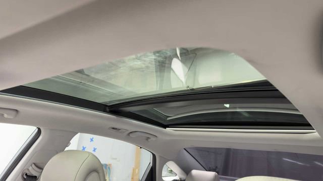 Used 2015 Hyundai Sonata Limited w/ Option Group 05 image 30