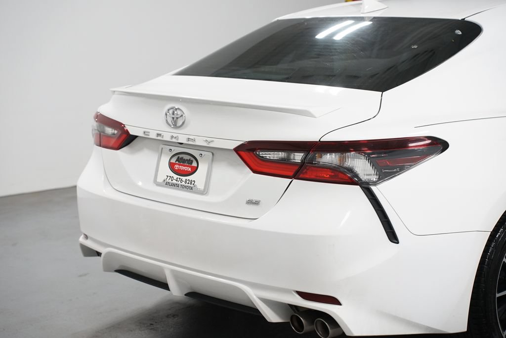 Used 2022 Toyota Camry SE FWD image 9