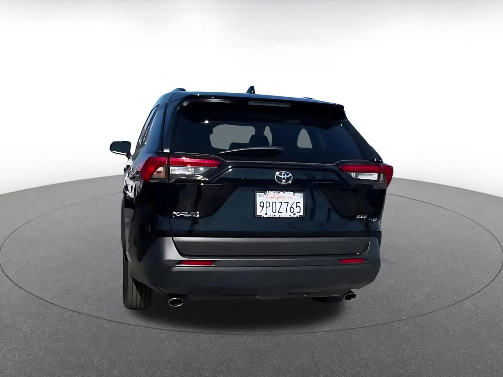 Used 2025 Toyota RAV4 XLE w/ Weather Package FWD image 11