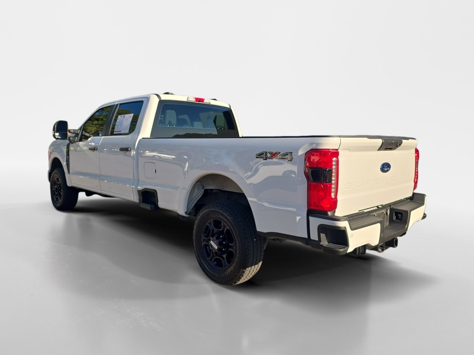 Used 2024 Ford F250 XL w/ STX Appearance Package AWD/4WD image 3