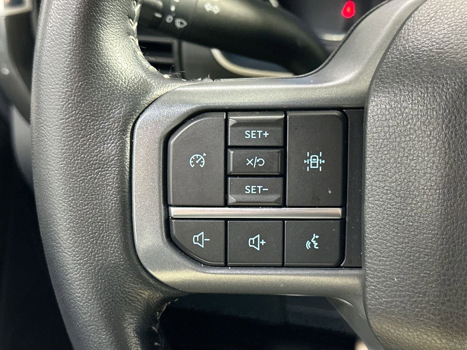 Used 2022 Ford F150 XLT w/ Equipment Group 302A High image 21