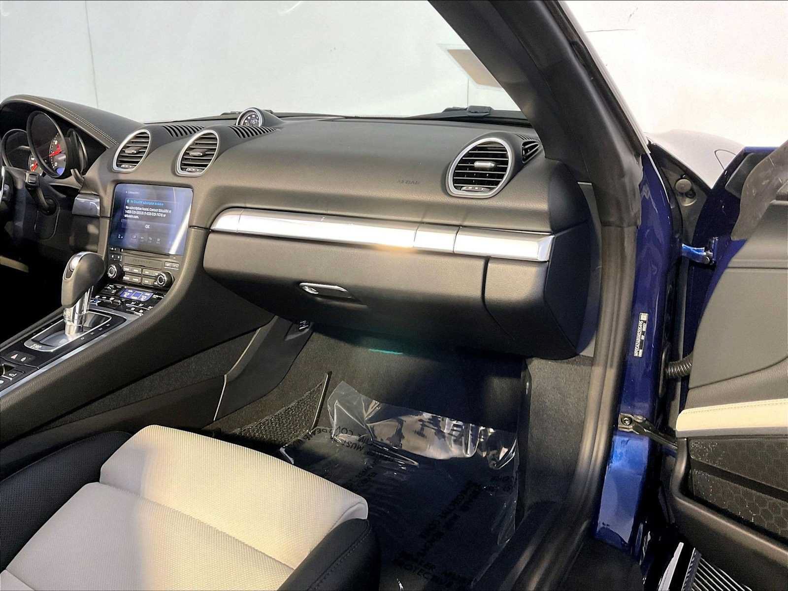Certified 2022 Porsche 718 Boxster RWD image 22