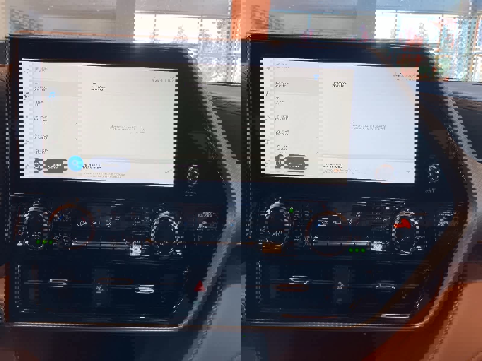 Used 2023 Toyota Highlander L image 24