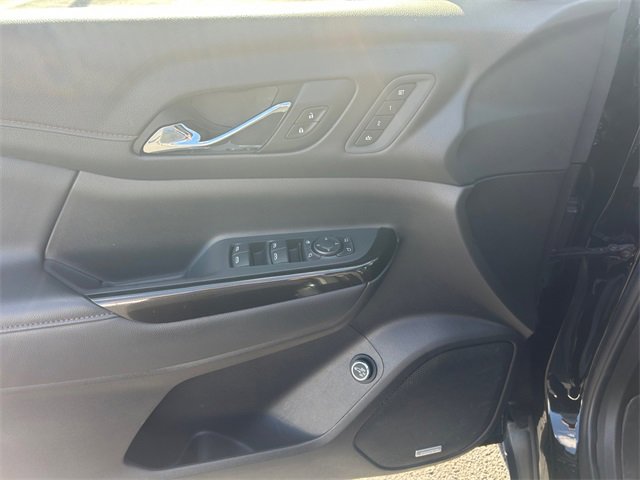 Used 2021 GMC Acadia AT4 w/ Technology Package image 23