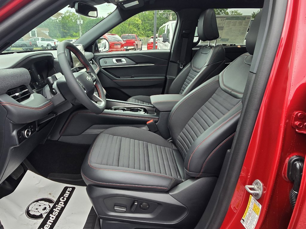 New 2025 Ford Explorer ST-Line w/ Premium Package image 8