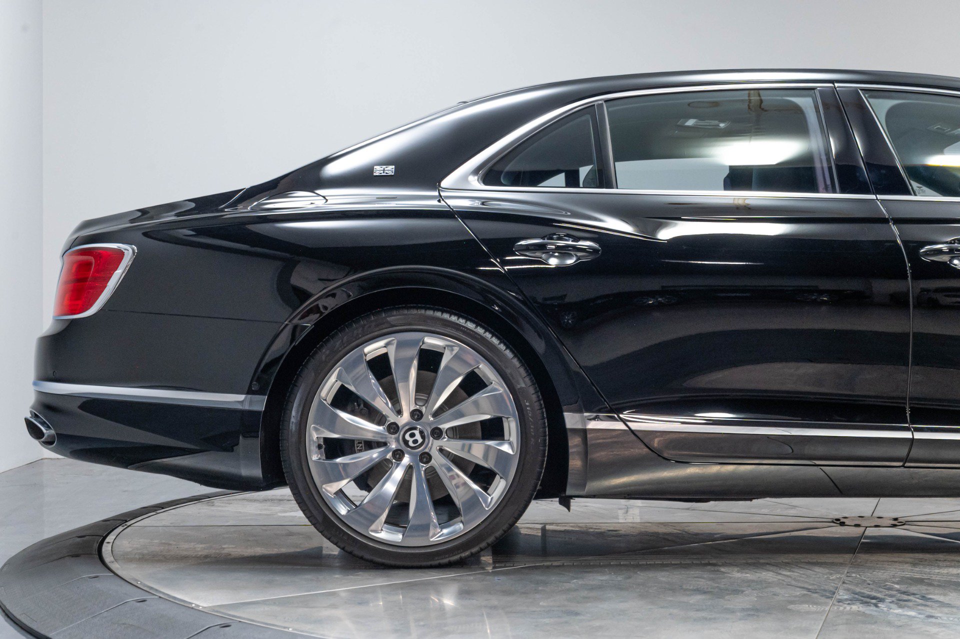 Used 2020 Bentley Flying Spur W12 AWD/4WD image 43