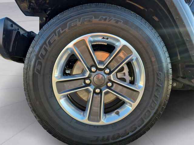 Used 2023 Jeep Wrangler Sahara image 9