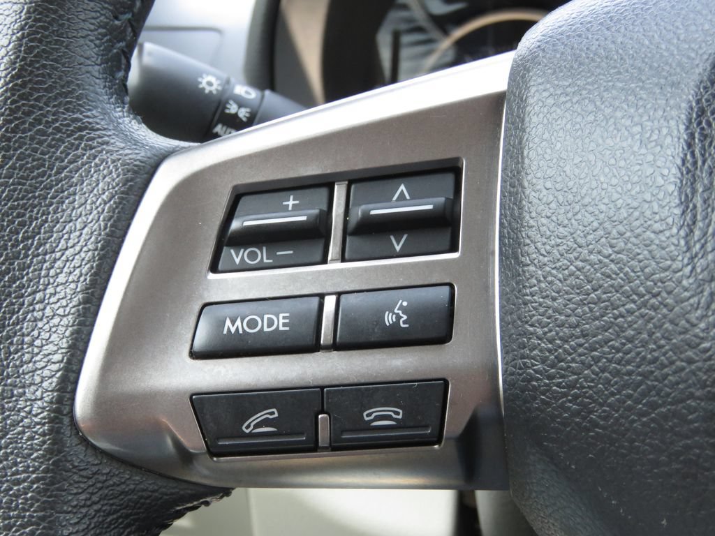 Used 2014 Subaru Crosstrek 2.0i Limited AWD/4WD image 21