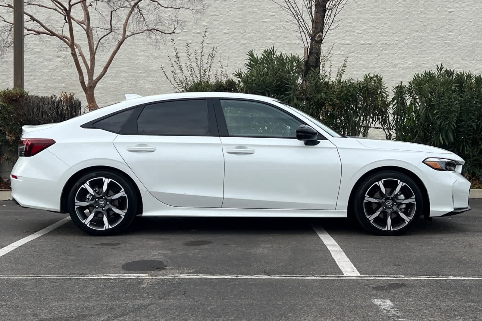 Used 2025 Honda Civic Sport image 8