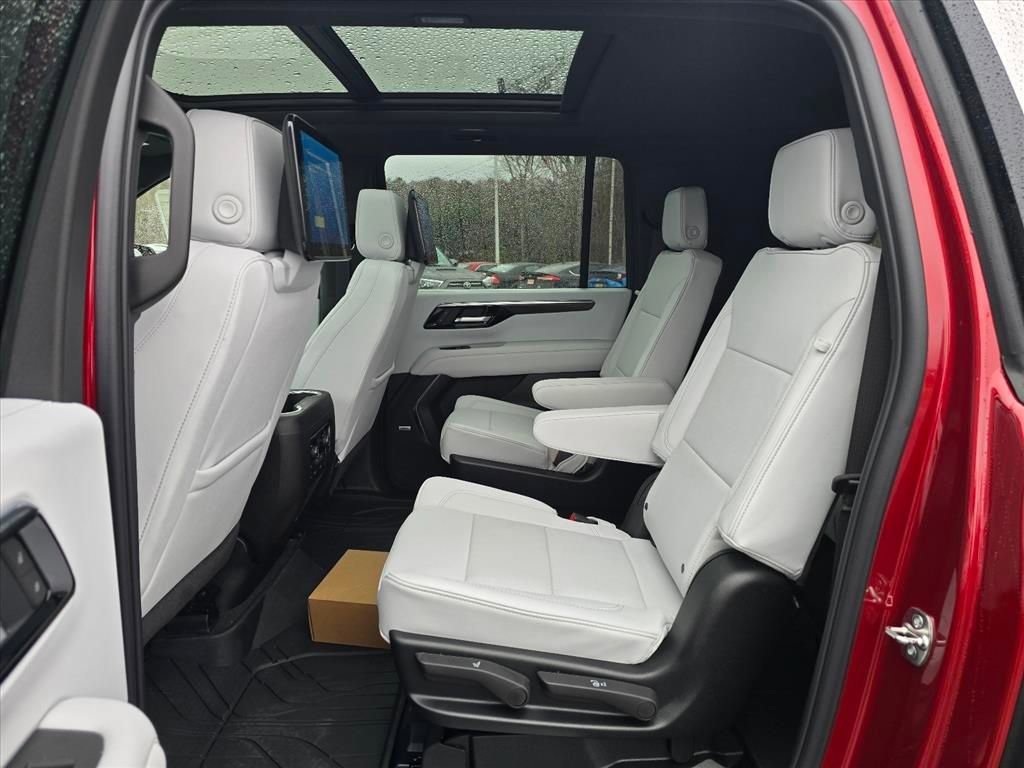 New 2026 Chevrolet Suburban Premier AWD/4WD image 8