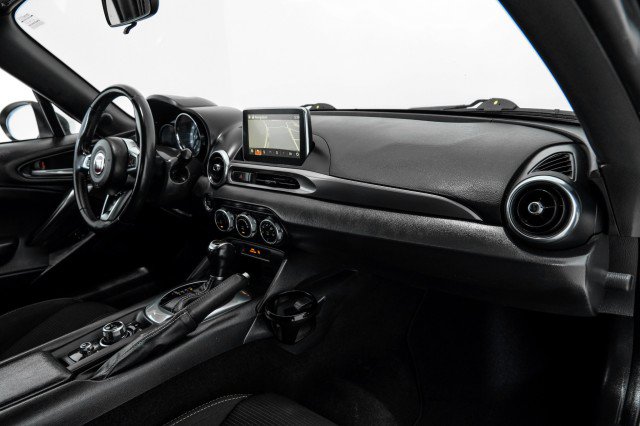 Used 2017 FIAT 124 Spider Classica RWD image 10
