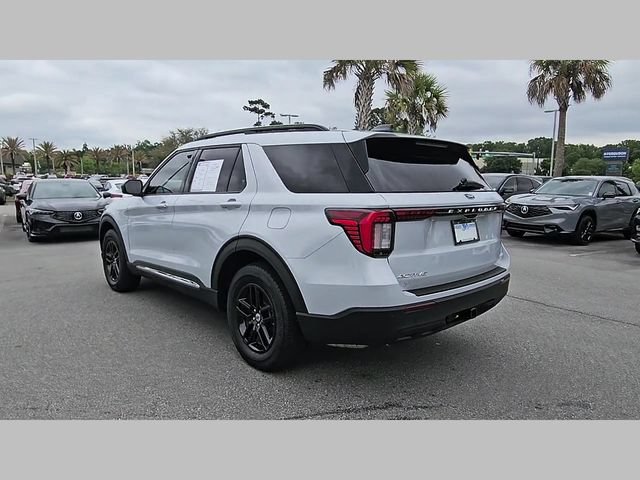Used 2025 Ford Explorer Active AWD/4WD image 23