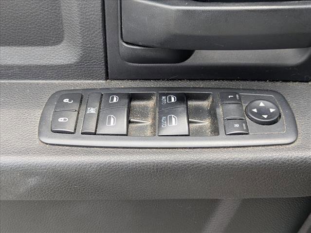 Used 2018 RAM 2500 Tradesman w/ Chrome Appearance Group AWD/4WD image 12