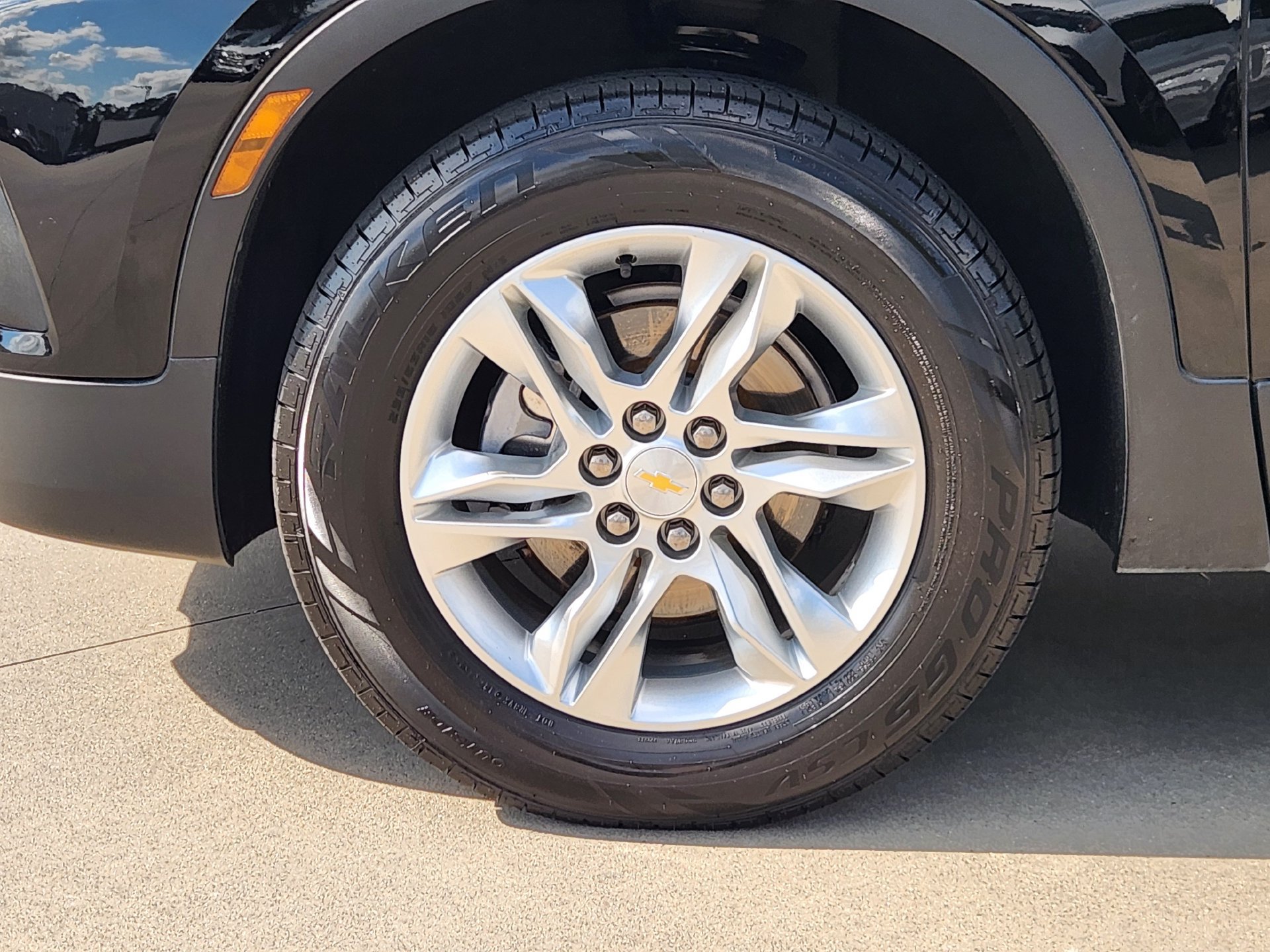 Used 2019 Chevrolet Blazer LT FWD image 12
