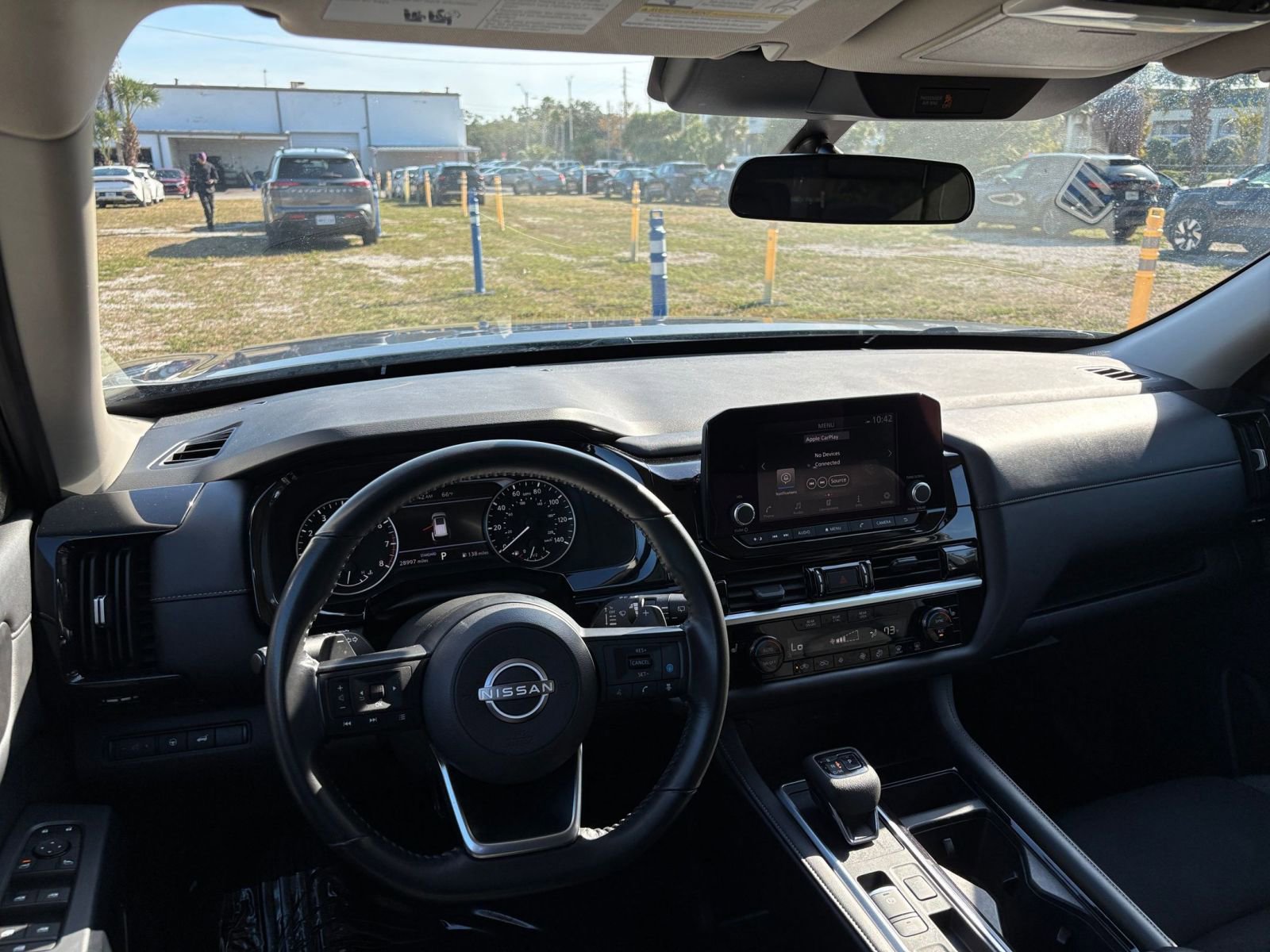 Used 2025 Nissan Pathfinder SV image 35