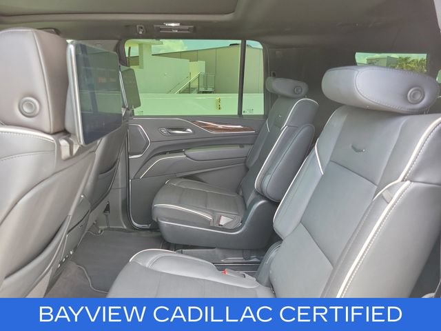 Certified 2023 Cadillac Escalade ESV Premium Luxury w/ Performance Package AWD/4WD image 13